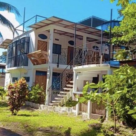 Hotel Pura Natura Beachfront تورتوجويرو المظهر الخارجي الصورة